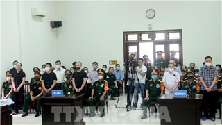  Vụ buôn lậu gần 200 triệu lít xăng: Luật sư đề nghị làm rõ hệ quả của việc nhận tiền hối lộ 