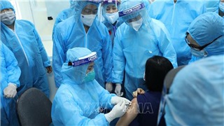  Số mắc mới tăng lên hơn 2.000 ca, tập trung đẩy nhanh tốc độ tiêm vaccine Covid-19 