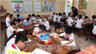 Trẻ em gái tụt hậu về môn toán so với các bé trai 