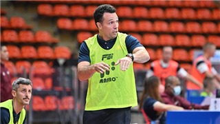  HLV vô địch World Cup khởi đầu không suôn sẻ với futsal Việt Nam 