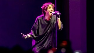  J-Hope BTS diễn tại Lollapalooza tuyệt đến mức khán giả địa phương quyết định thay đổi gu nhạc 