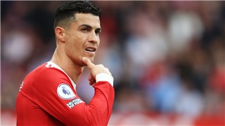  SỐC: Đội bóng Trung Đông mời Ronaldo với mức lương 250 triệu euro 