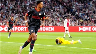  Chuyển nhượng MU 7/8: Có giải pháp lí tưởng thay De Jong. Theo sát ‘Van Persie mới’ 