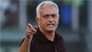  Mourinho khuyên học trò ăn vạ kiếm phạt đền 