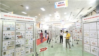  Trao giải cho các tác giả tham gia Triển lãm Tem bưu chính Quốc gia  