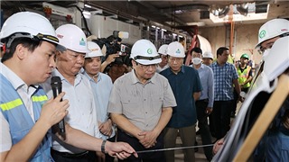  Thủ tướng Phạm Minh Chính kiểm tra tiến độ Dự án tuyến đường sắt đô thị đoạn Nhổn - Ga Hà Nội 