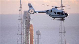   NASA tiếp tục hoãn kế hoạch phóng tàu vũ trụ Orion lên Mặt Trăng 