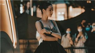  Địch Lệ Nhiệt Ba gây choáng vì chưa từng dùng giọng thật trong phim cổ trang 