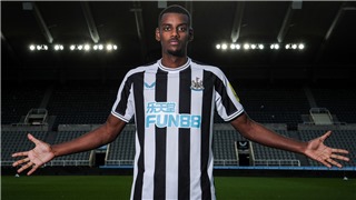  Newcastle chiêu mộ thành công Alexander Isak với giá kỷ lục 