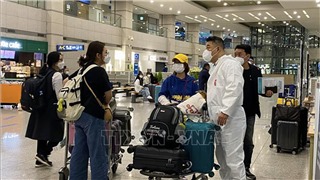  Hàn Quốc siết chặt kiểm dịch Covid-19 tại các sân bay lớn 