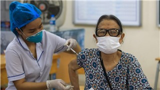  Ca mắc Covid-19 tăng trở lại, TP HCM tổ chức nhiều điểm tiêm vaccine 