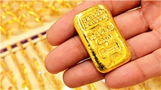  Giá vàng sáng 19/8 tiếp đà giảm 