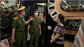  Hà Nội: Yêu cầu tháo dỡ toàn bộ 40 phòng hát karaoke chưa được cấp phép 