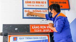  Giá xăng dầu hôm nay 22/8: Cập nhật mức điều chỉnh mới nhất 